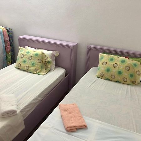 Batu Ferringhi Bayu Emas Apartment Buitenkant foto