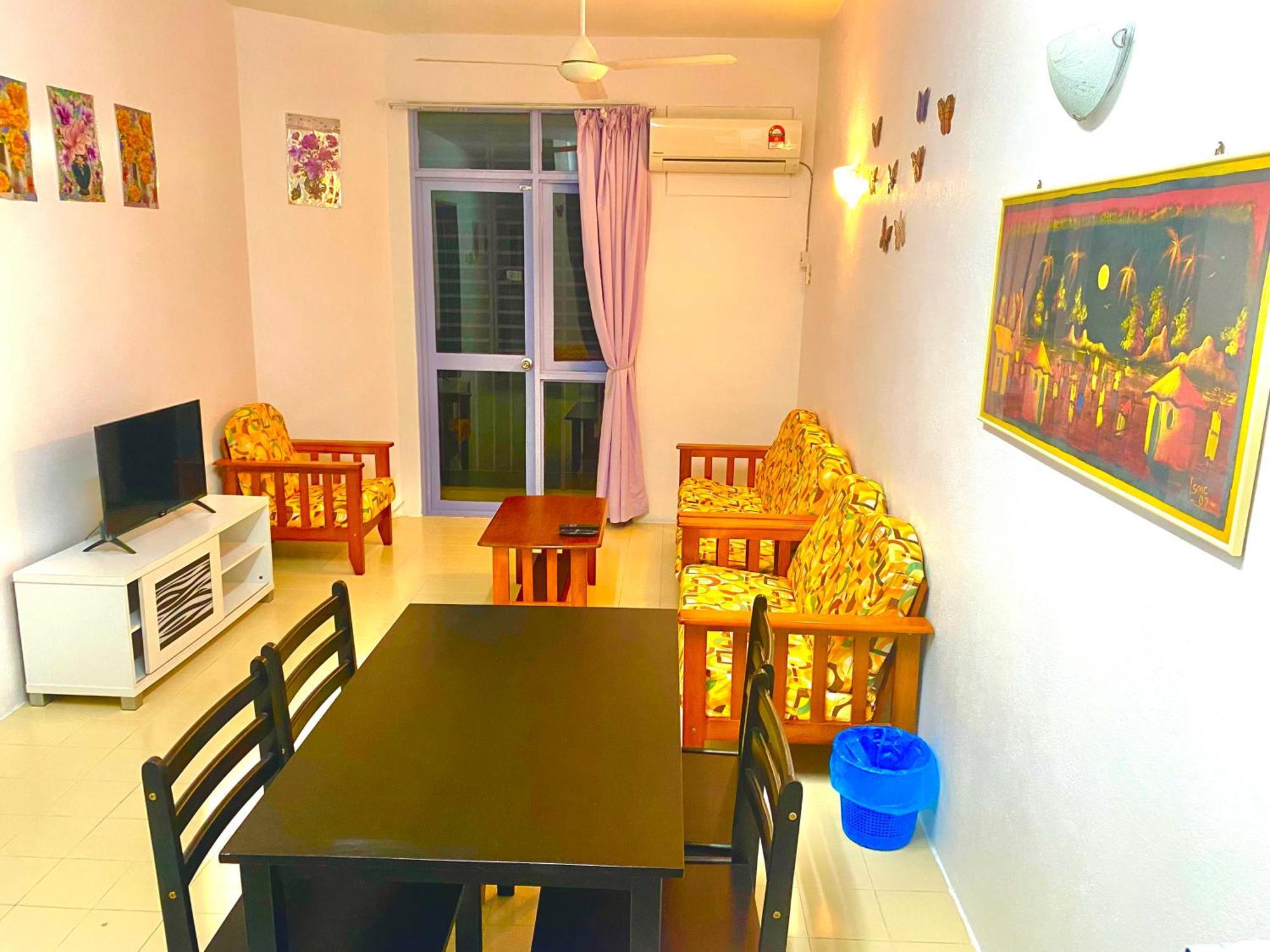 Batu Ferringhi Bayu Emas Apartment Buitenkant foto