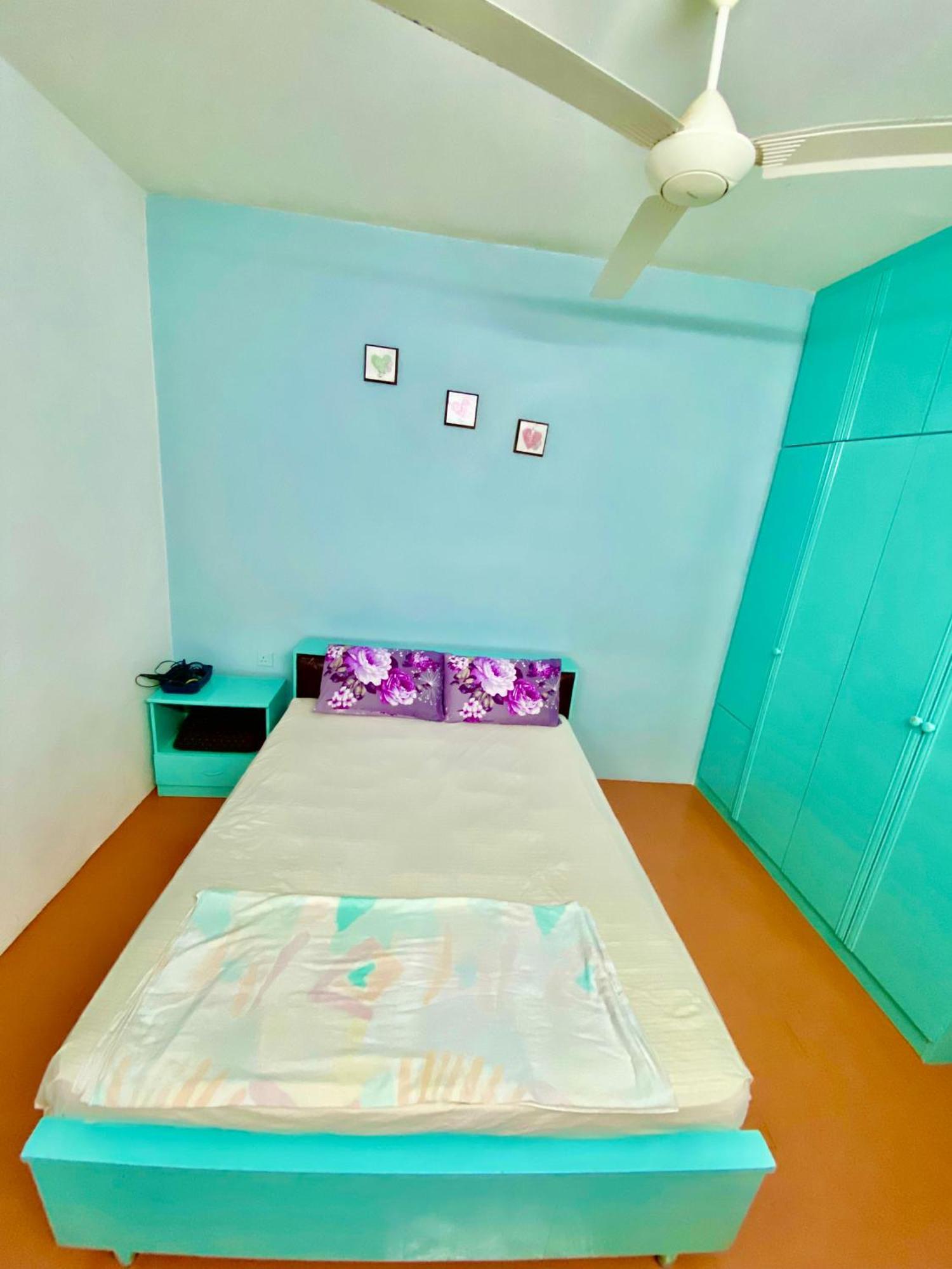 Batu Ferringhi Bayu Emas Apartment Buitenkant foto